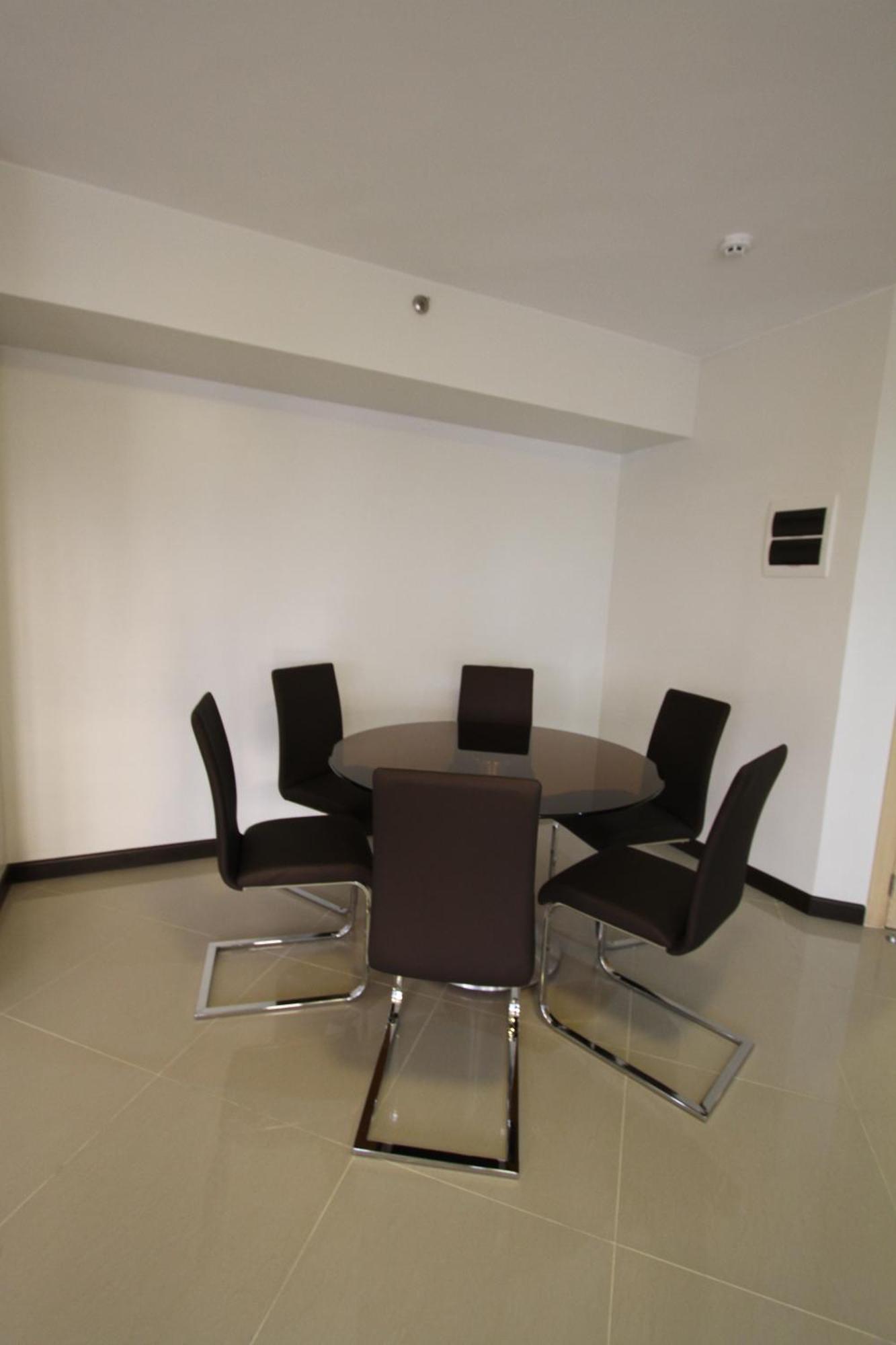 Extremeli Suites Manila Powered By Cocotel Camera foto