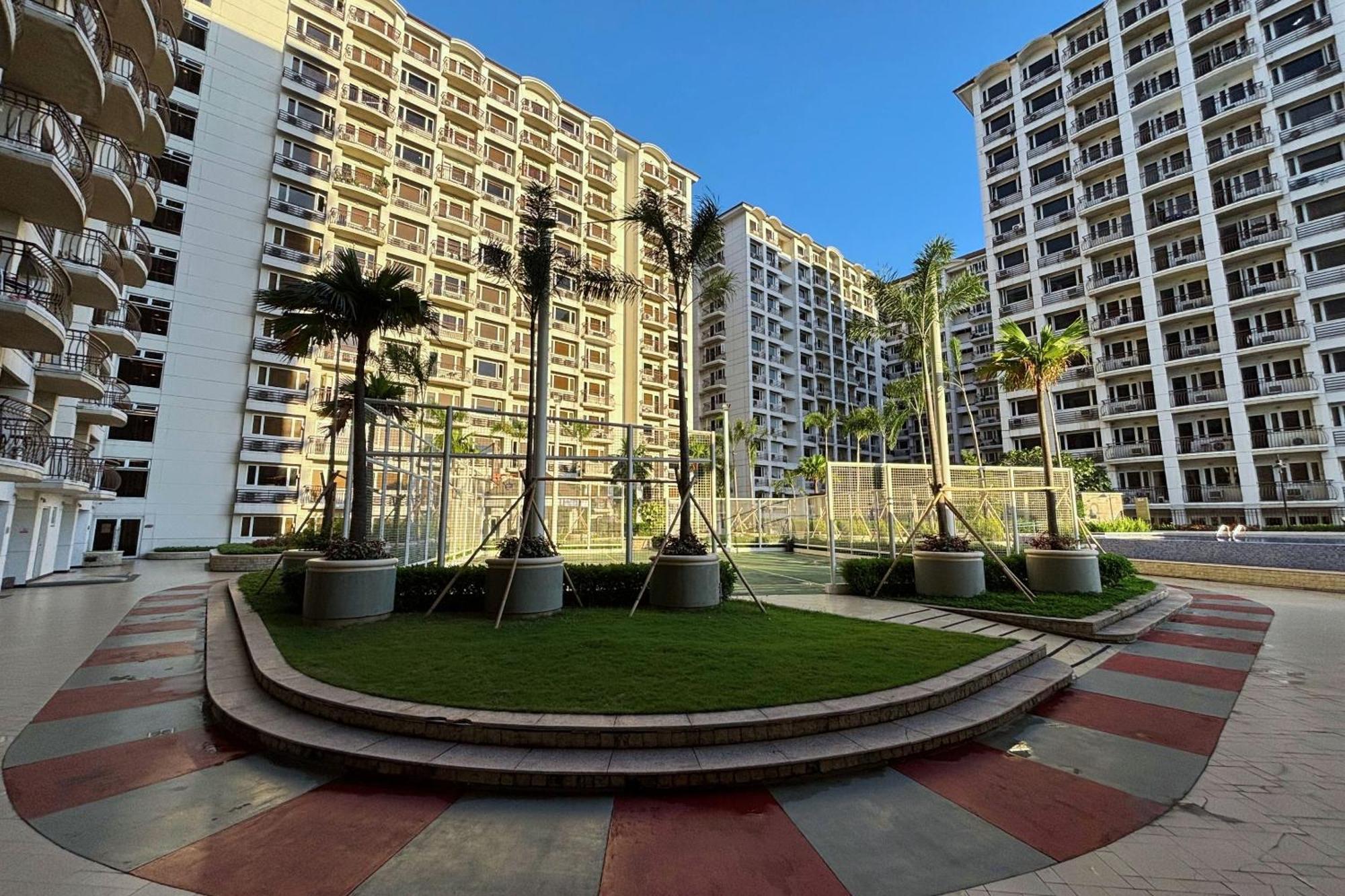 Extremeli Suites Manila Powered By Cocotel Esterno foto