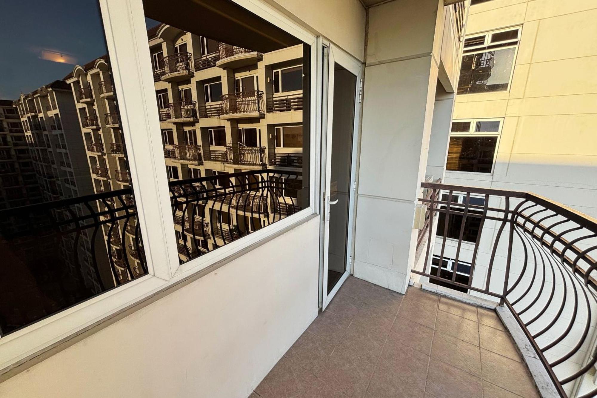 Extremeli Suites Manila Powered By Cocotel Esterno foto